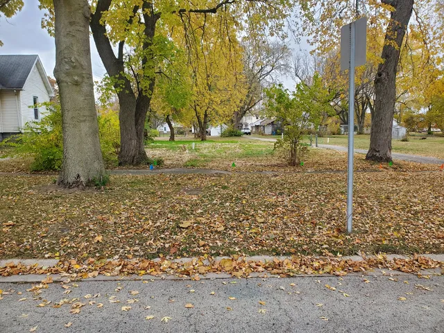 $14,900 | 429 North 3rd Street, Watseka, IL 60970