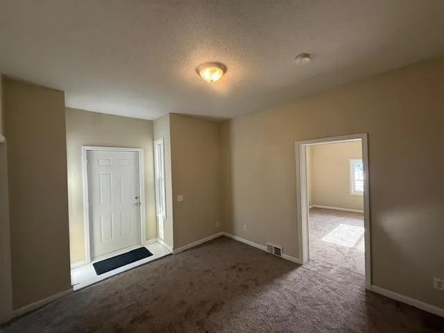 $274,900 | 1083 Beech Street, St. Paul, MN 55106