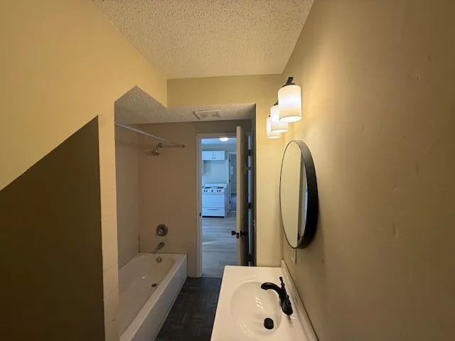 $274,900 | 1083 Beech Street, St. Paul, MN 55106