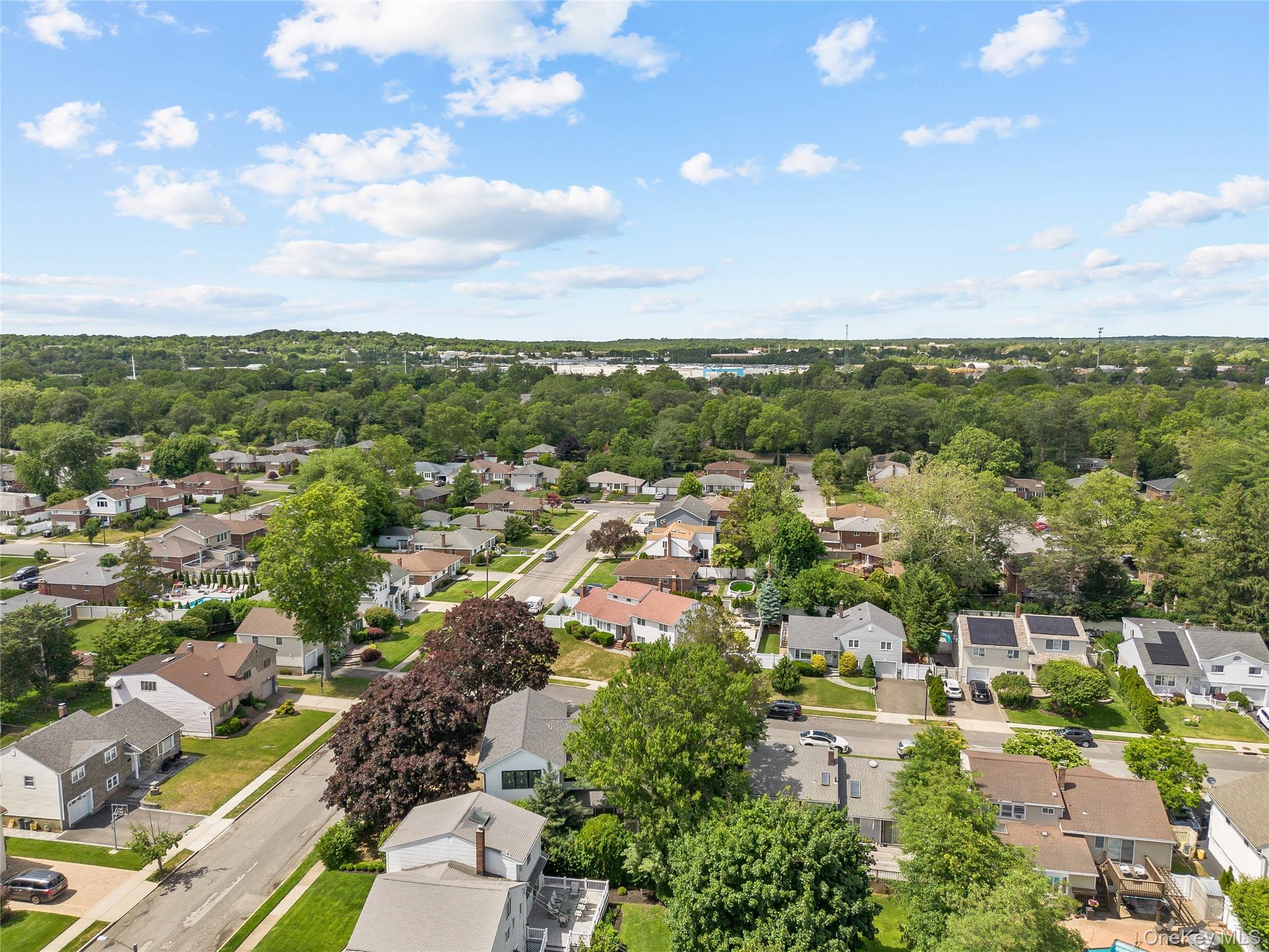 2 Circle Drive Syosset, NY 11791 - Photo 41 of 41 Gallery Image 41