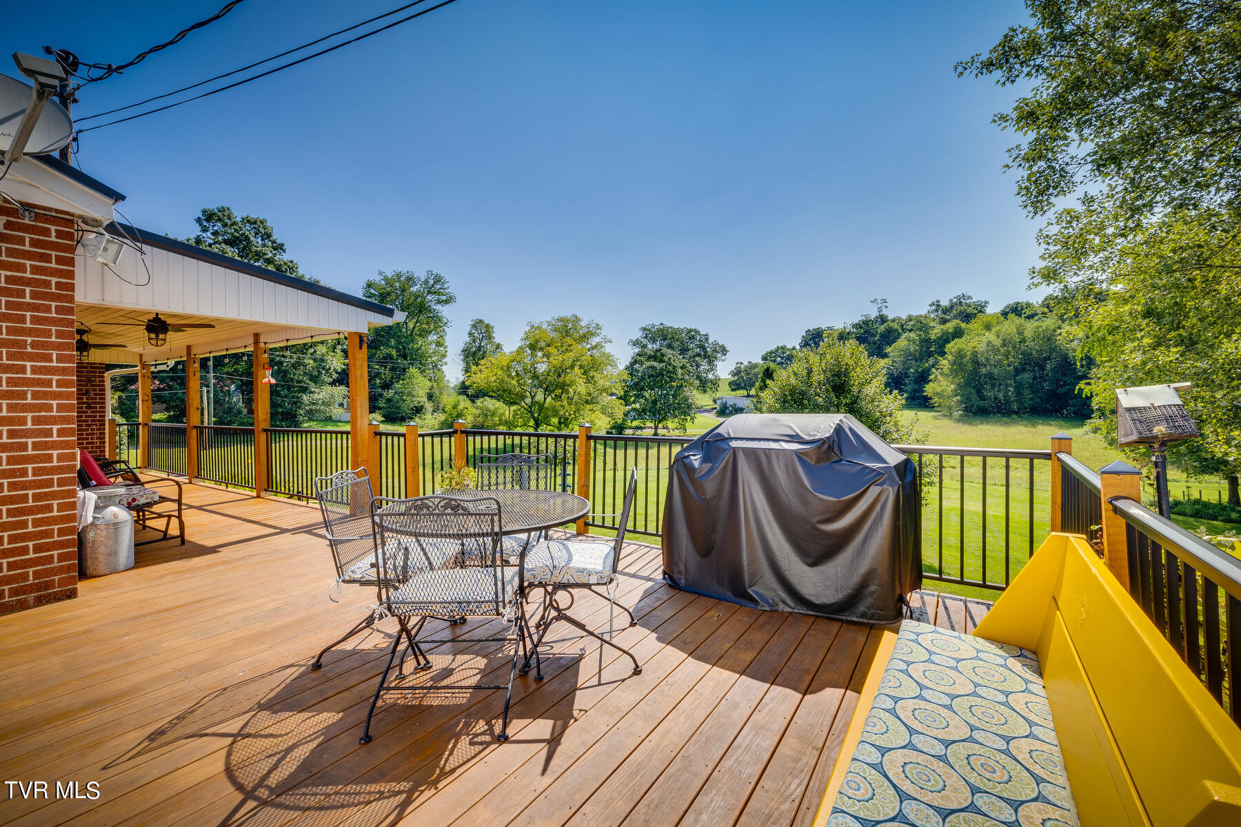 1289 Fall Creek Road Kingsport, TN 37664 - Photo 27 of 35 030