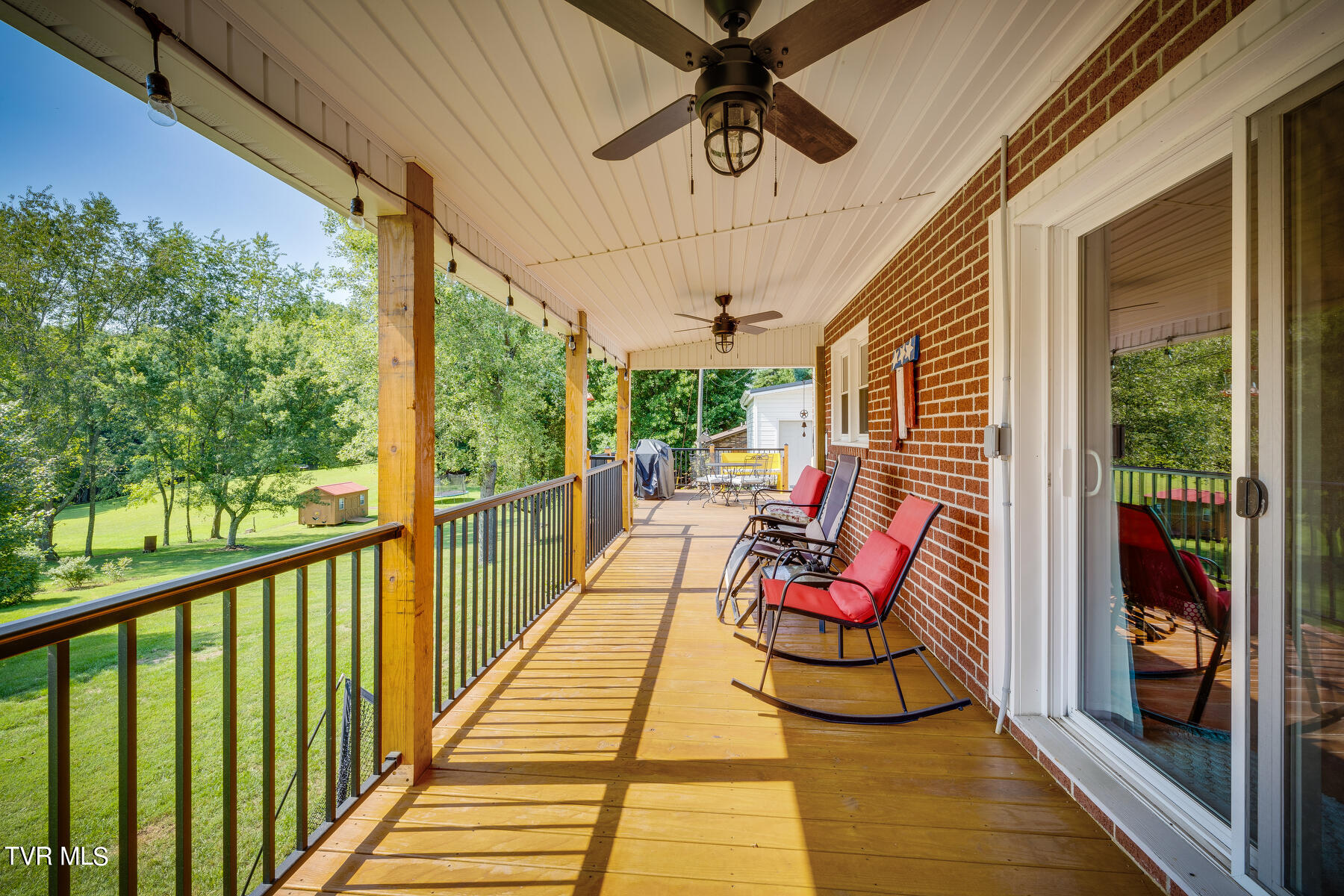 1289 Fall Creek Road Kingsport, TN 37664 - Photo 28 of 35 031