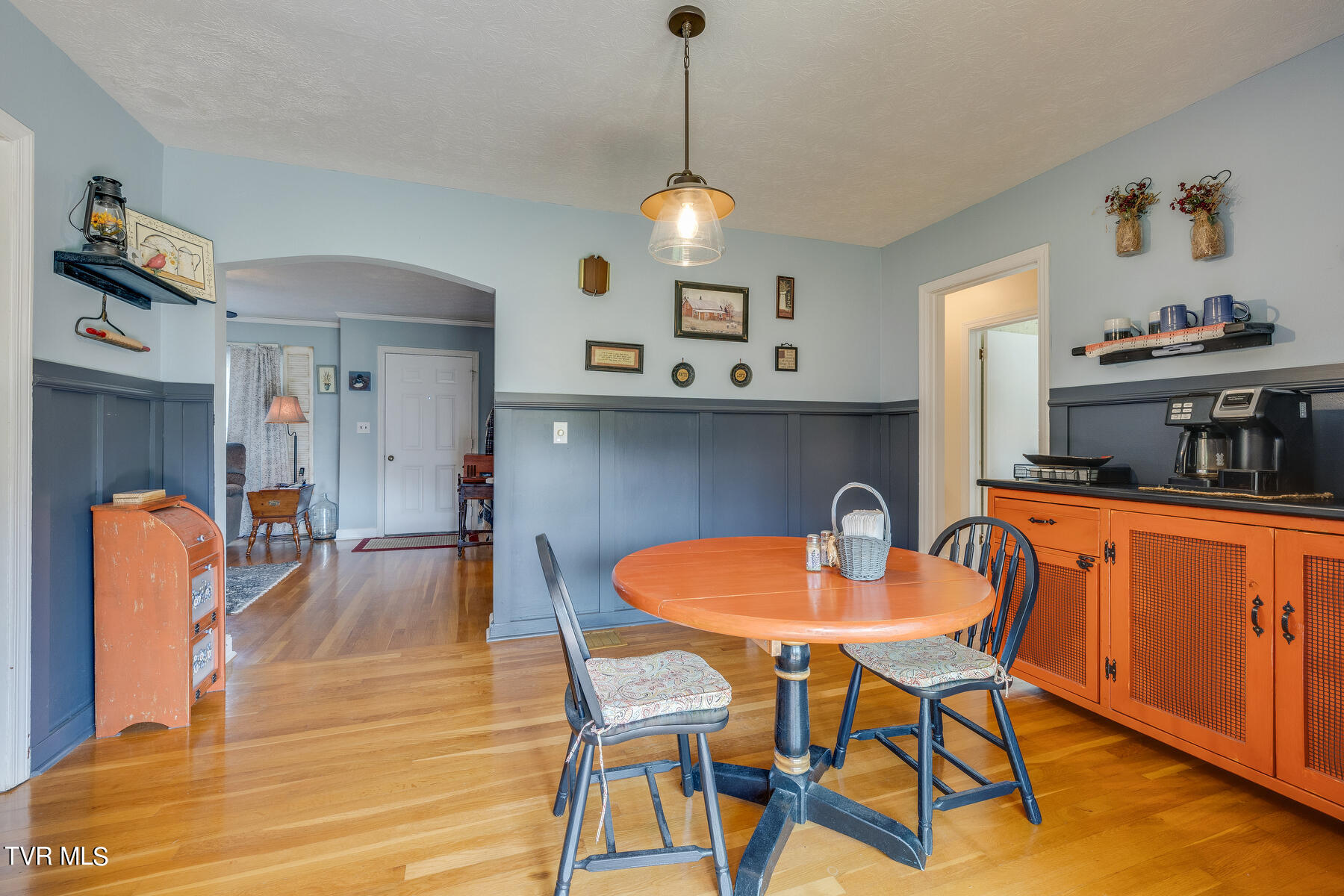 1289 Fall Creek Road Kingsport, TN 37664 - Photo 10 of 35 010
