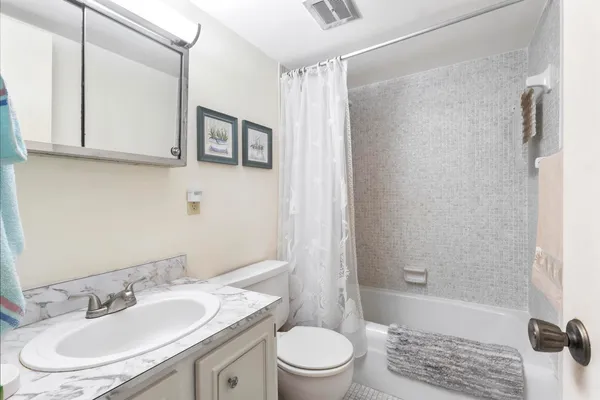 $1,850 | 4500 North Federal Highway, Unit 272H, Lighthouse Point, FL 33064