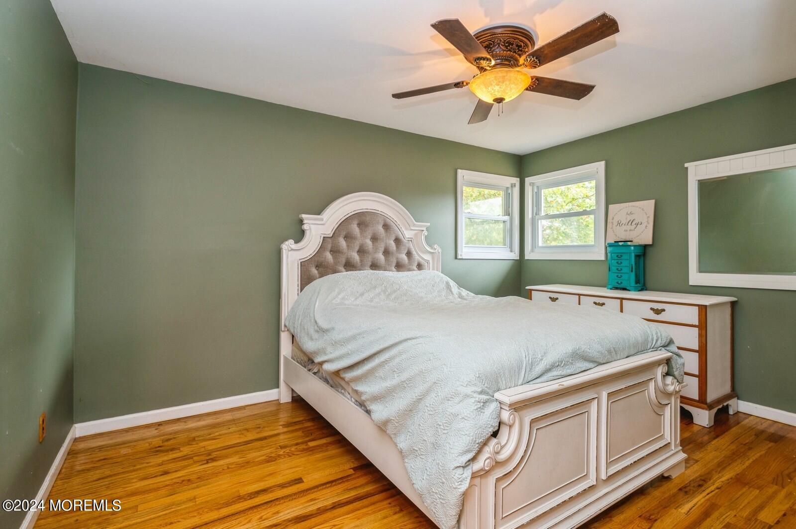 42 Oak Terrace Howell, NJ 07731 - Photo 19 of 24 1000006132