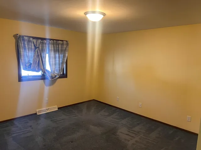 $269,900 | 517 North Street, Waupaca, WI 54981