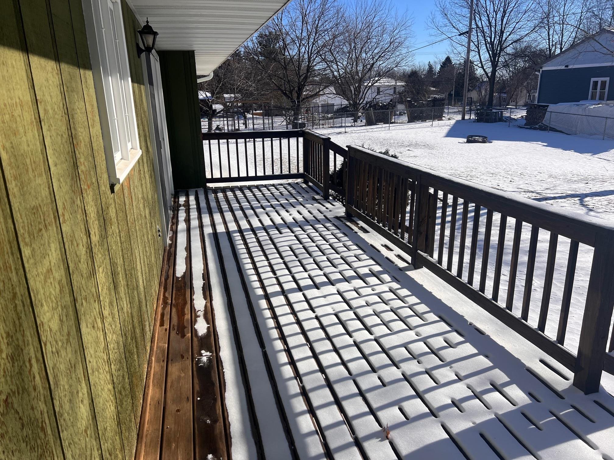 517 North Street Waupaca, WI 54981 - Photo 2 of 20