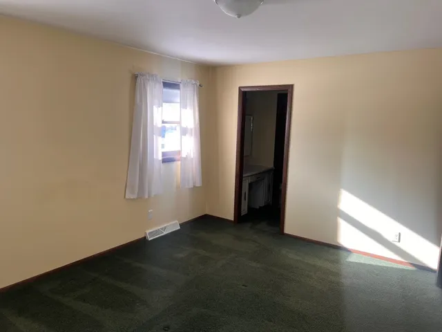 $269,900 | 517 North Street, Waupaca, WI 54981