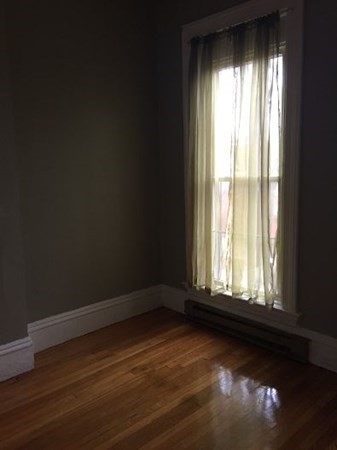 34 Mattoon Street Springfield, MA 01105 - Photo 7 of 25