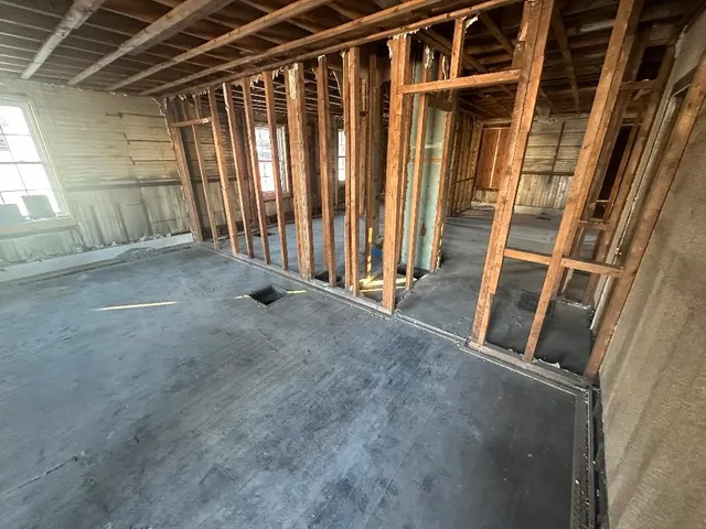 $247,000 | 99 Depot Street, Hartford, VT 05088