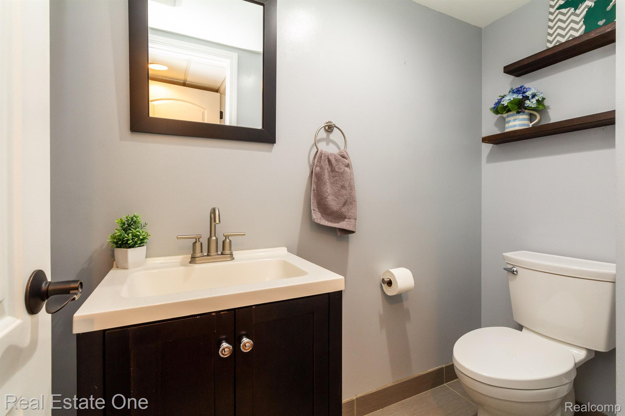 2236 Oklahoma Avenue Rochester, MI 48309 - Photo 10 of 57 Lower Level Full Bath