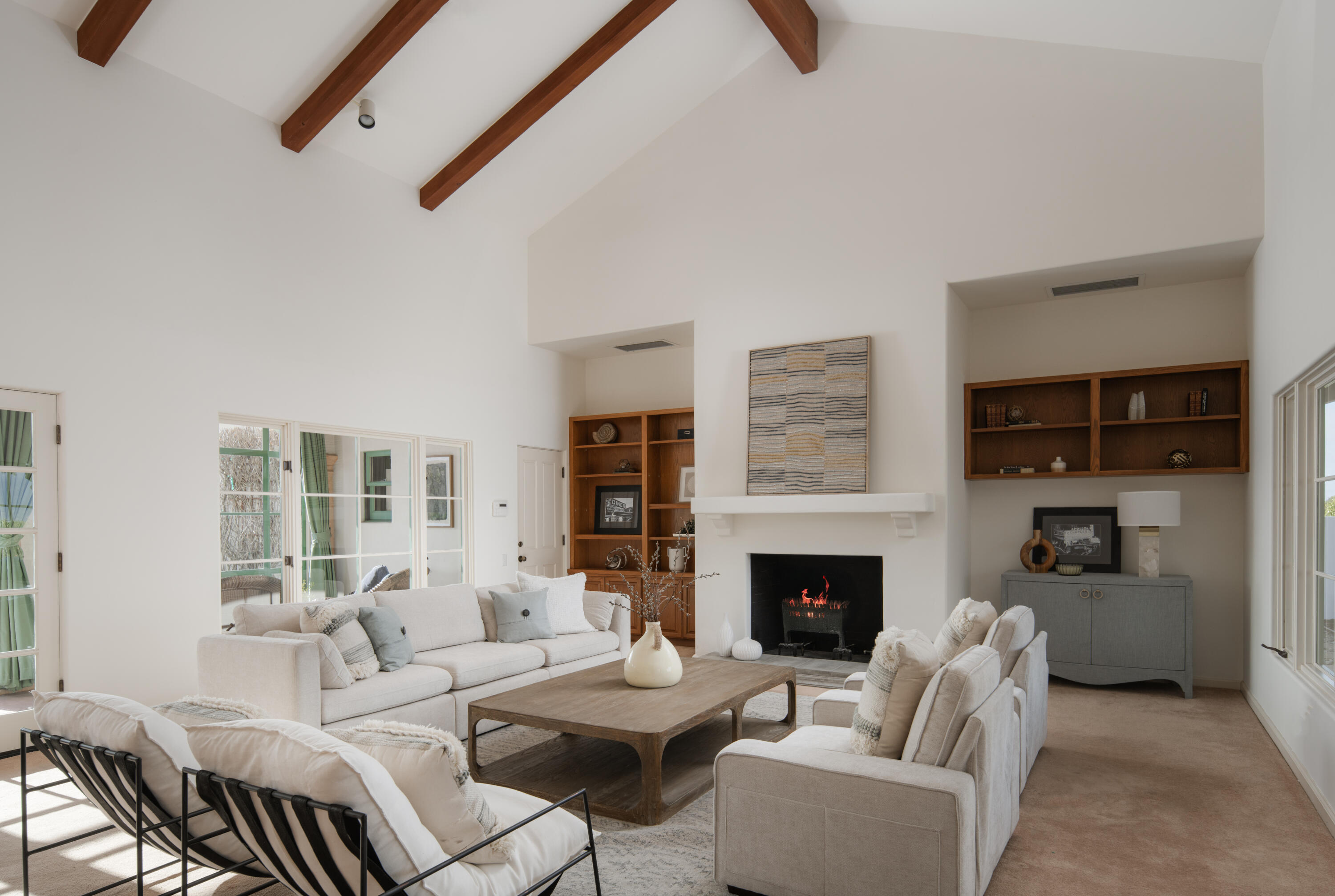848 Miramonte Drive Santa Barbara, CA 93109 - Photo 12 of 35 Family Room
