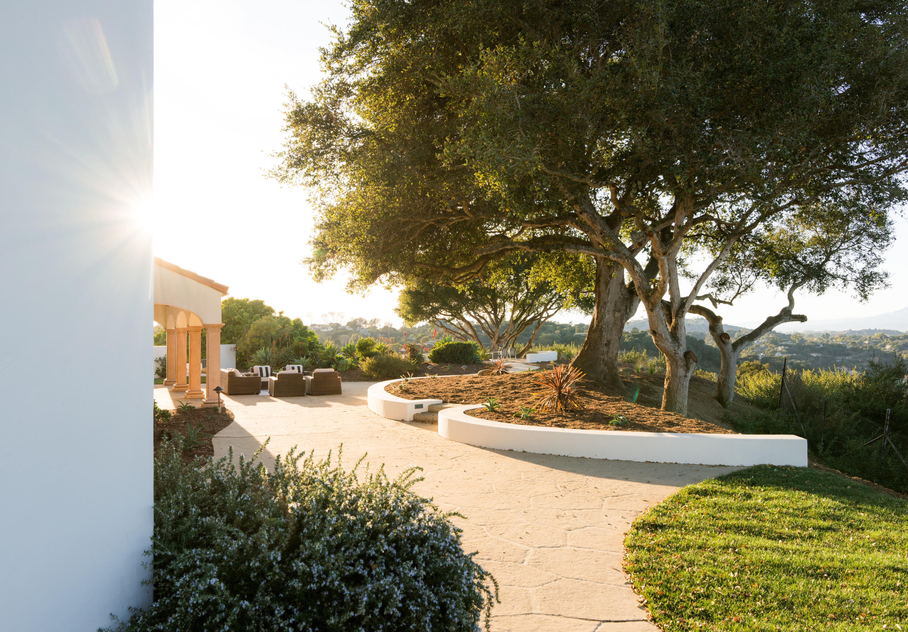 848 Miramonte Drive Santa Barbara, CA 93109 - Photo 14 of 35 Backyard & Patio