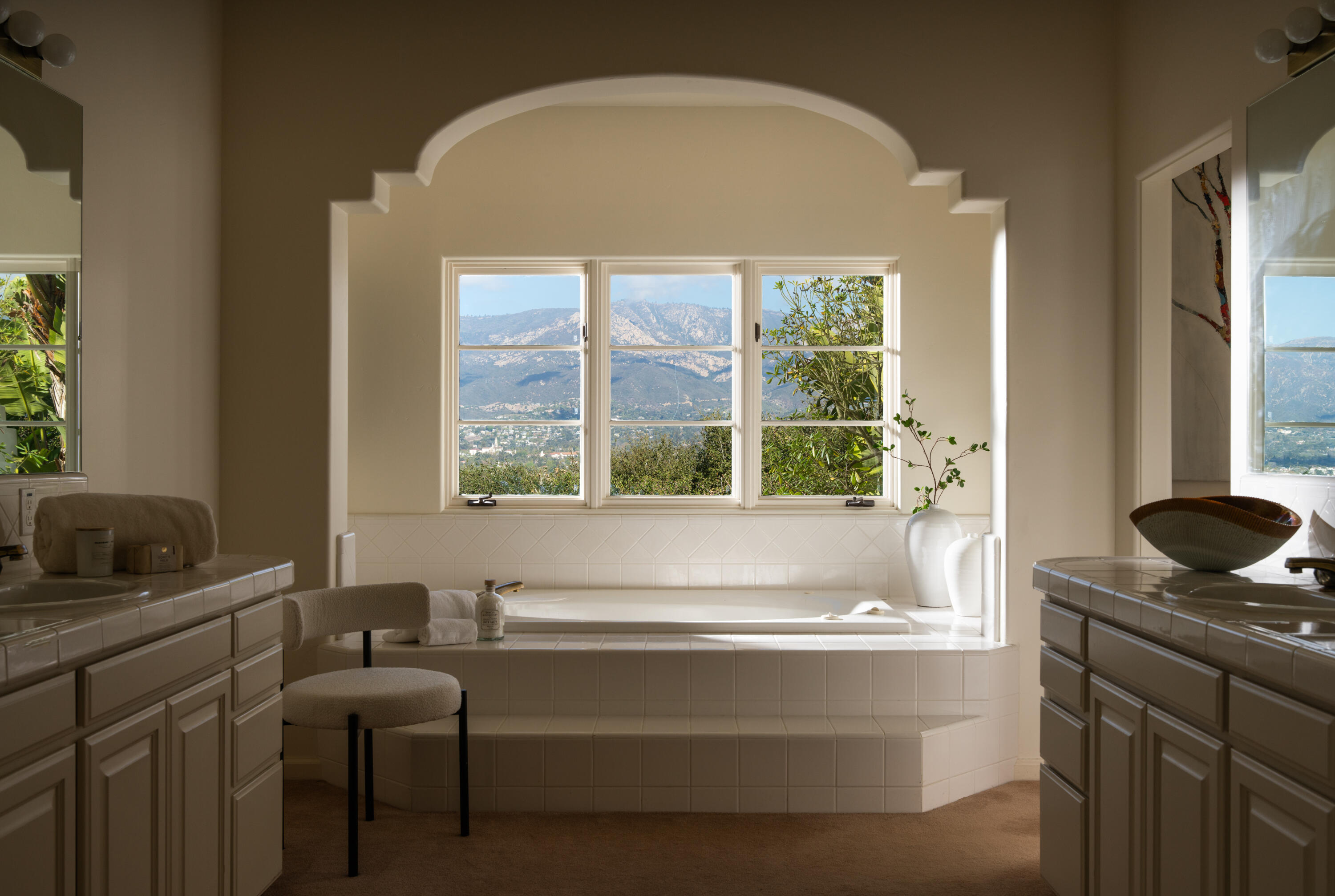 848 Miramonte Drive Santa Barbara, CA 93109 - Photo 18 of 35 Primary Bathroom