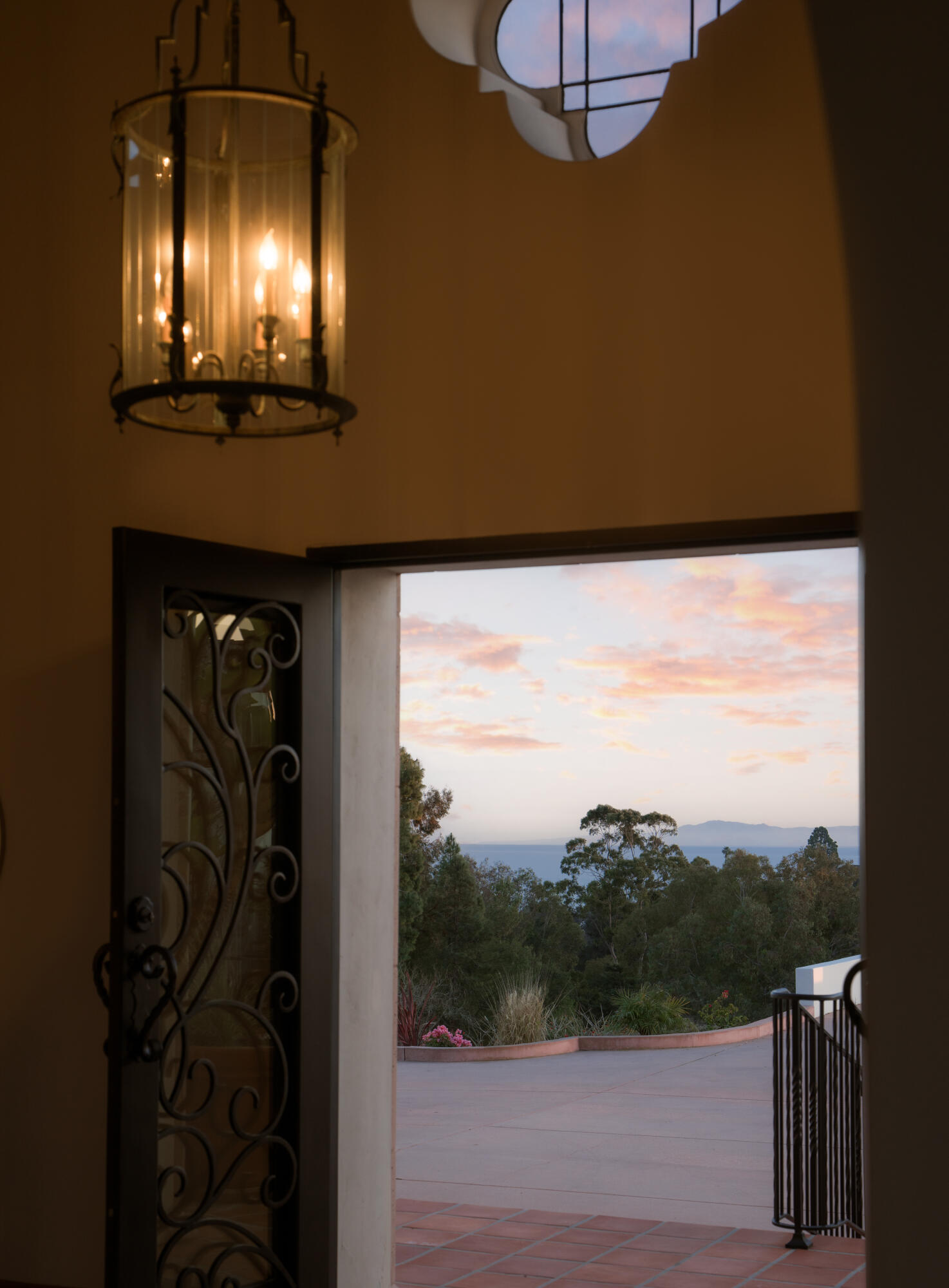 848 Miramonte Drive Santa Barbara, CA 93109 - Photo 8 of 35 Front Entry Ocean View (Twilight)