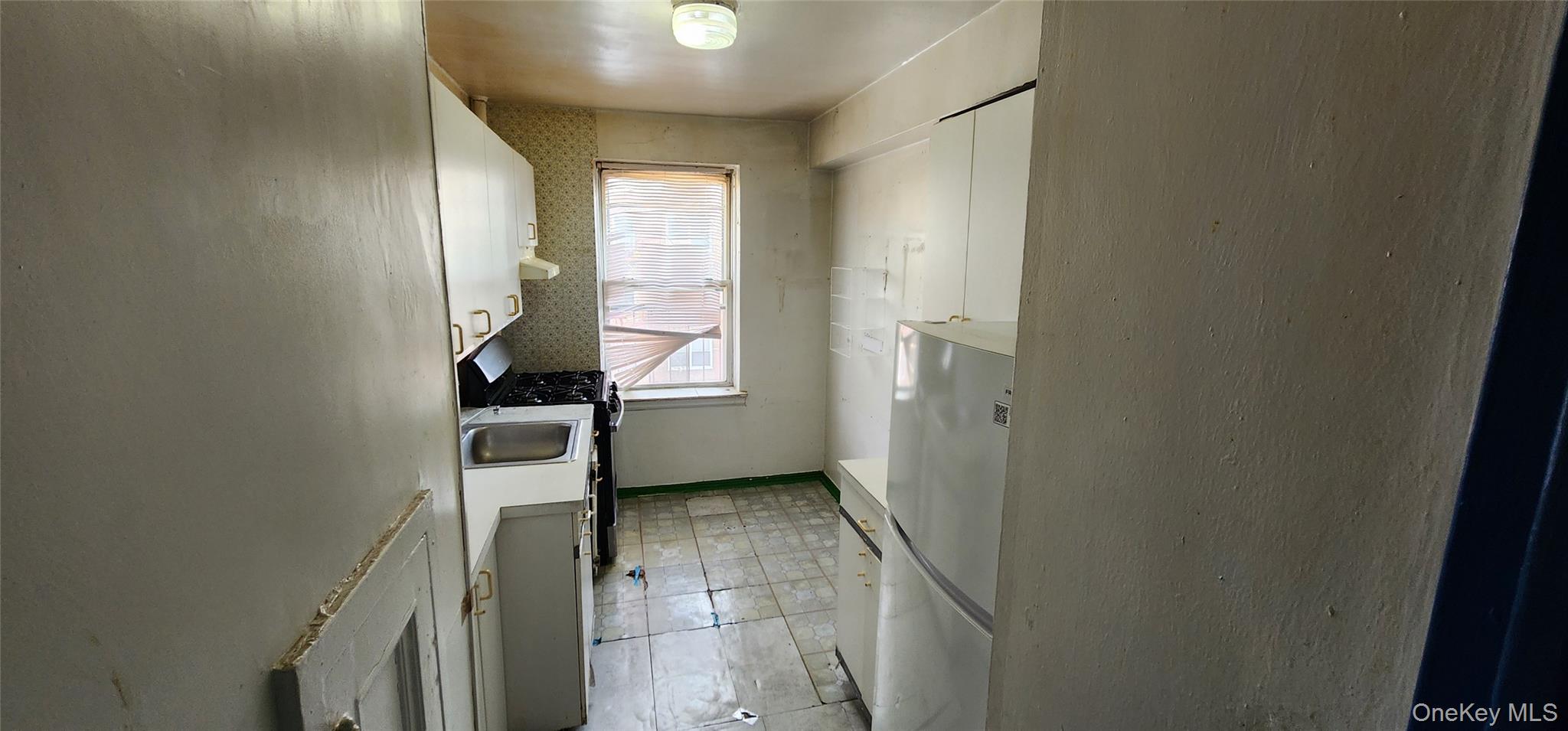 141-19 78th Road, Unit 3M Queens, NY 11367 - Photo 2 of 7