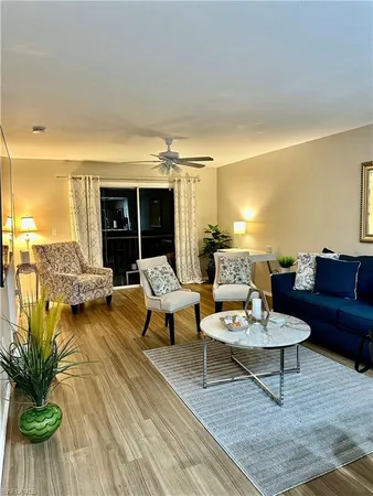 $2,000 | 240 Pebble Beach Boulevard, Unit 710, Naples, FL 34113