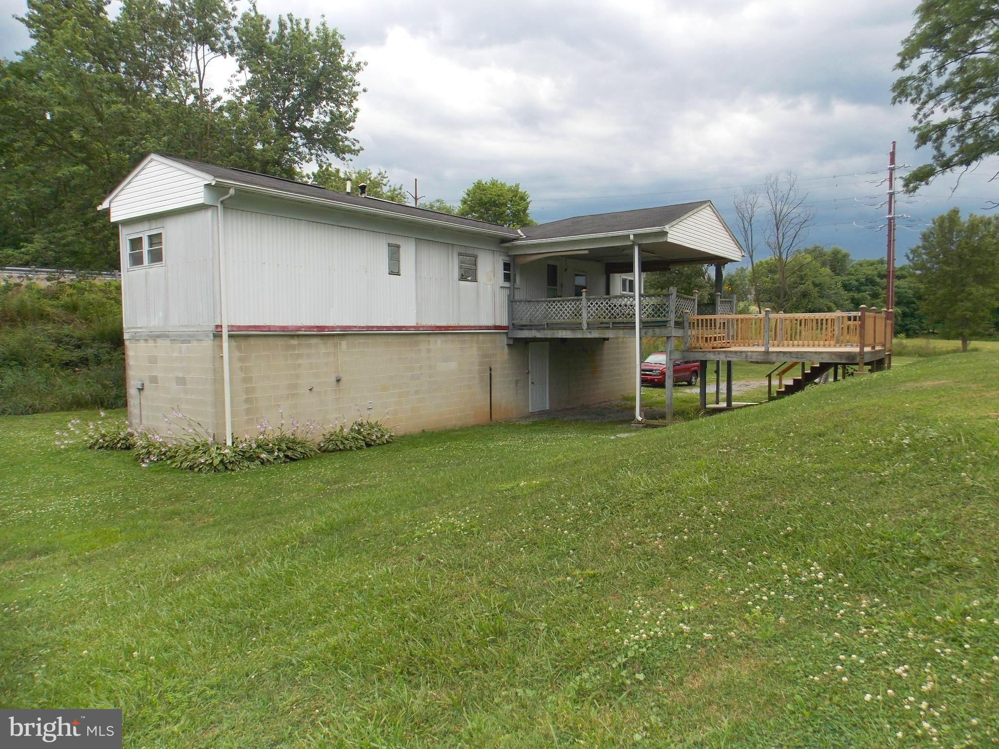 1046 Old Elizabethtown Road Elizabethtown, PA 17022 - Photo 3 of 28 Different home view