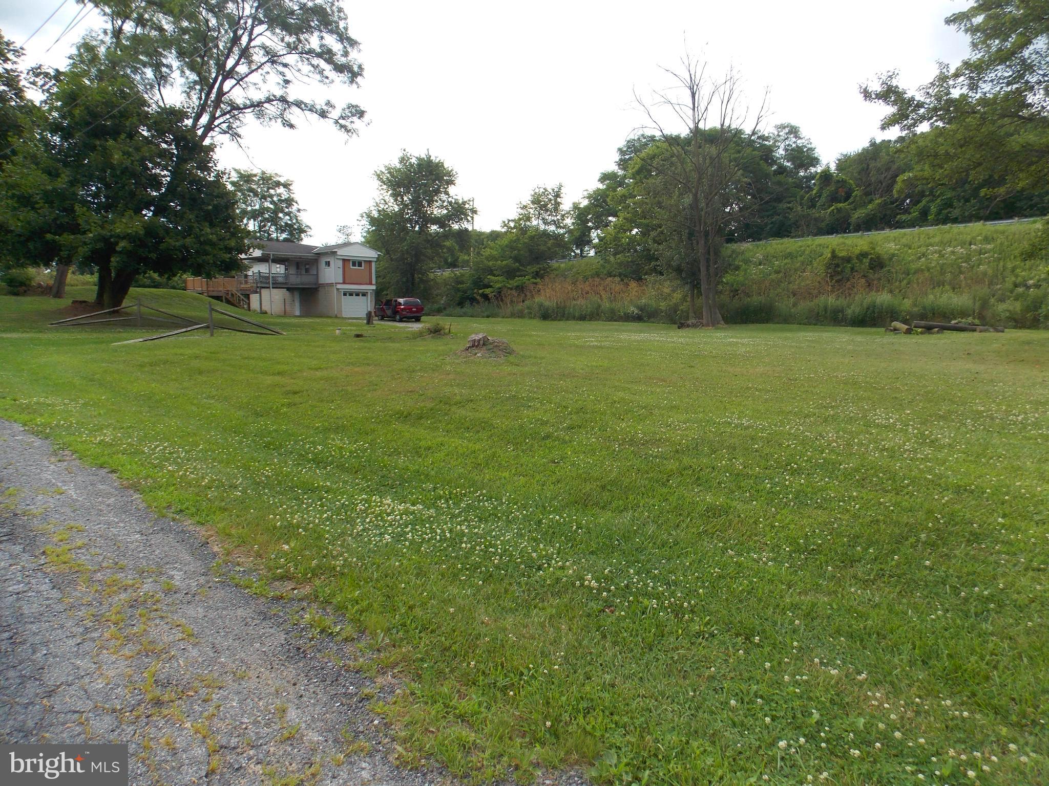 1046 Old Elizabethtown Road Elizabethtown, PA 17022 - Photo 7 of 28 front yard from opposite side of the yard