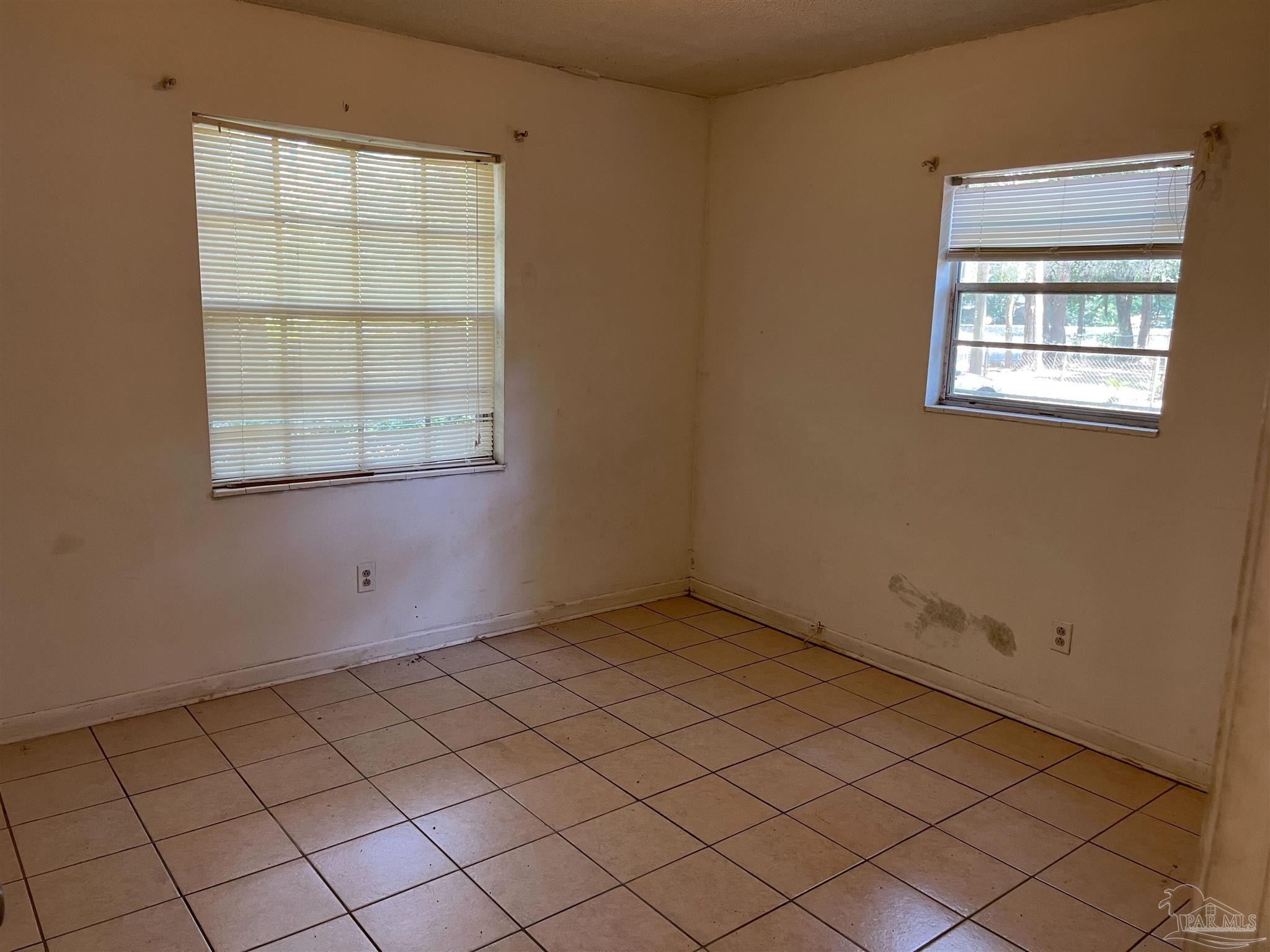 2115 Dora Road Pensacola, FL 32514 - Photo 7 of 14 Gallery Image 7