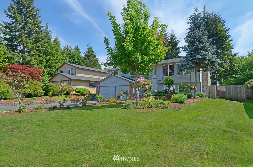 10011 Northeast 204th Street Bothell, WA 98011 - Photo 2 of 24