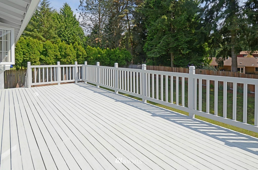 10011 Northeast 204th Street Bothell, WA 98011 - Photo 11 of 24