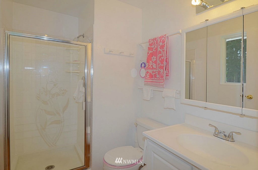 10011 Northeast 204th Street Bothell, WA 98011 - Photo 17 of 24
