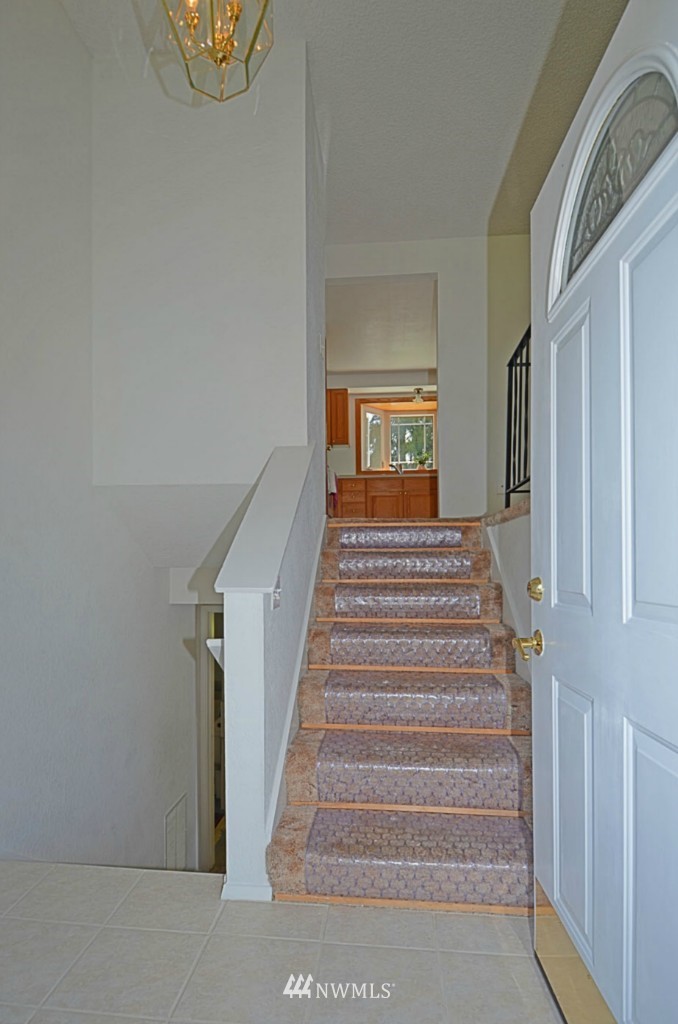 10011 Northeast 204th Street Bothell, WA 98011 - Photo 4 of 24