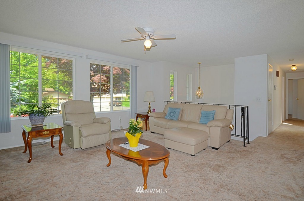 10011 Northeast 204th Street Bothell, WA 98011 - Photo 6 of 24