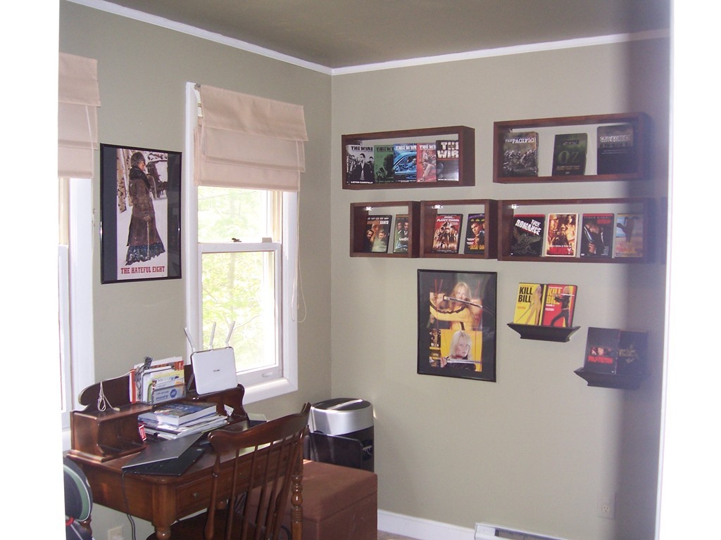 111 Douglas Road Webster, MA 01570 - Photo 14 of 25