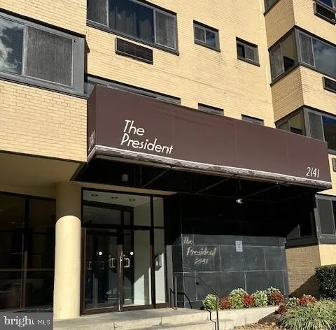 $2,300 | 2141 I Street Northwest, Unit 116, Washington, DC 20037