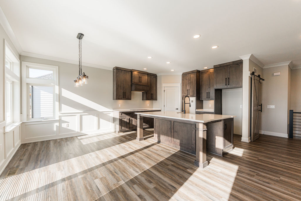 734 Independence Avenue Sycamore, IL 60178 - Photo 11 of 58