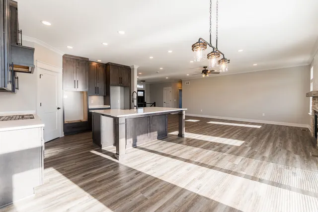 $589,900 | 734 Independence Avenue, Sycamore, IL 60178