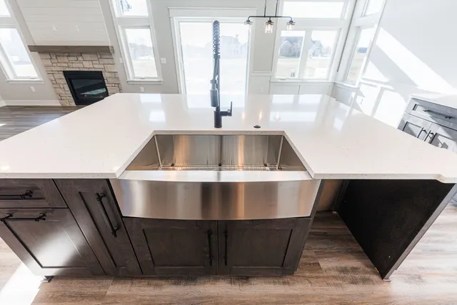 $589,900 | 734 Independence Avenue, Sycamore, IL 60178