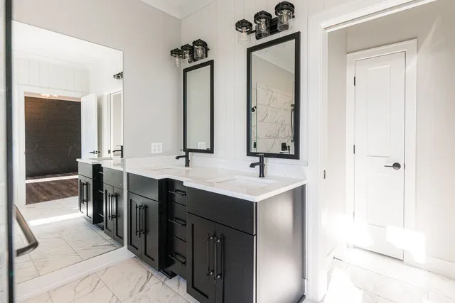 $589,900 | 734 Independence Avenue, Sycamore, IL 60178