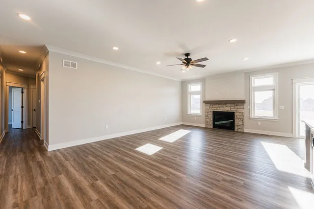 $589,900 | 734 Independence Avenue, Sycamore, IL 60178