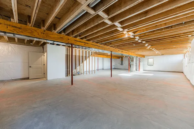 $589,900 | 734 Independence Avenue, Sycamore, IL 60178