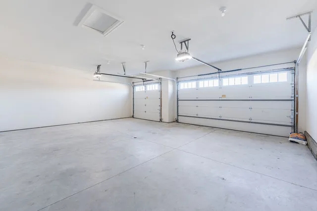 $589,900 | 734 Independence Avenue, Sycamore, IL 60178