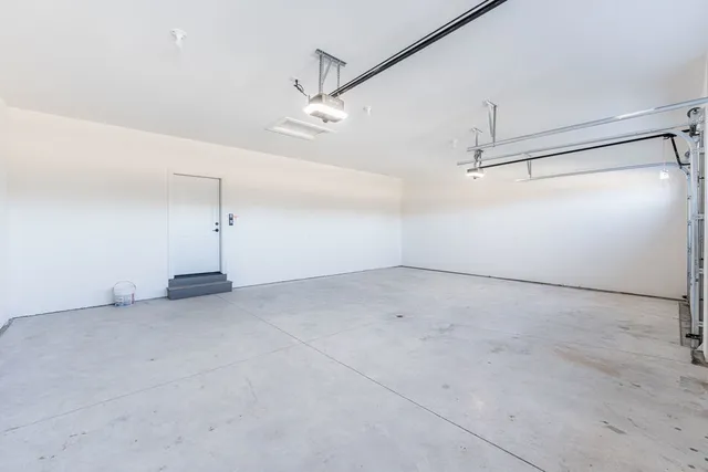 $589,900 | 734 Independence Avenue, Sycamore, IL 60178