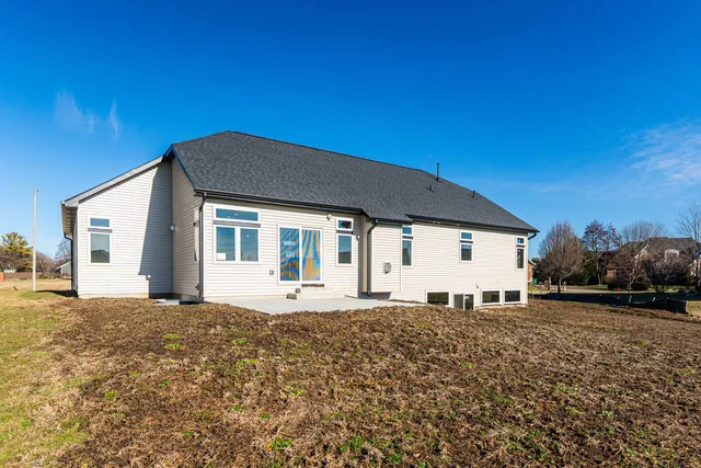 $589,900 | 734 Independence Avenue, Sycamore, IL 60178