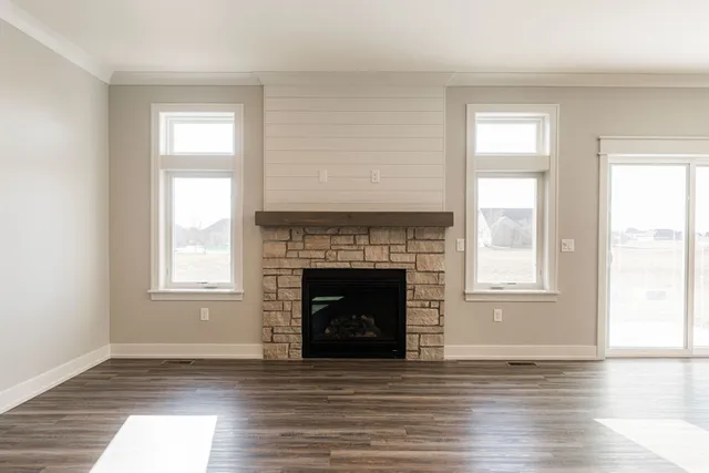 $589,900 | 734 Independence Avenue, Sycamore, IL 60178