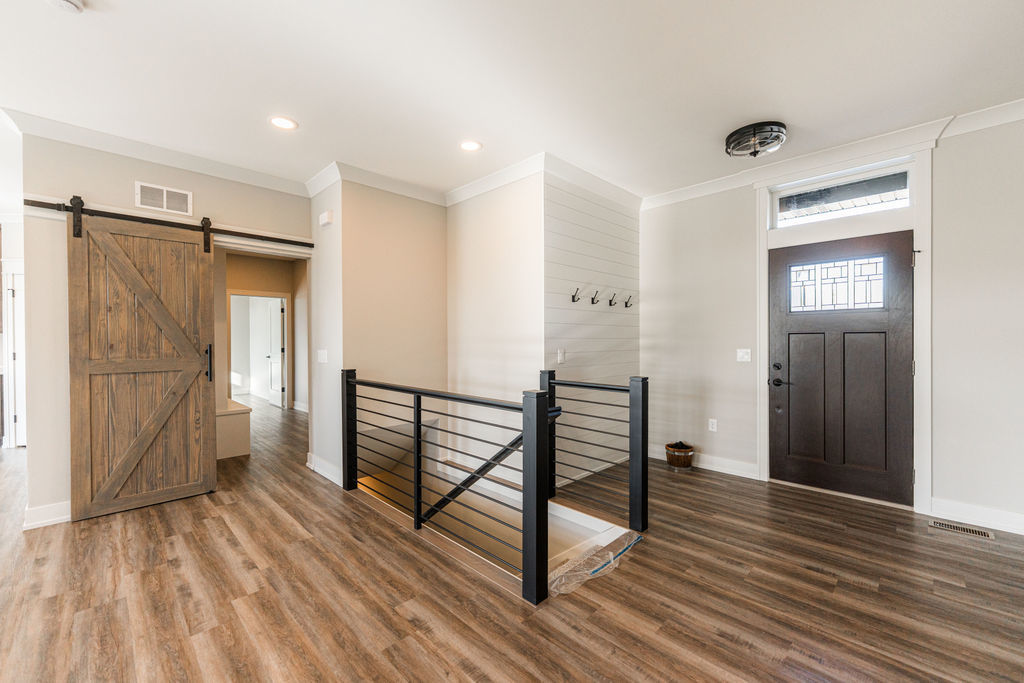 734 Independence Avenue Sycamore, IL 60178 - Photo 8 of 58