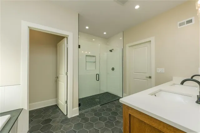 $779,999 | 12820 North Arbor Way, Platte City, MO 64079