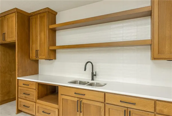 $779,999 | 12820 North Arbor Way, Platte City, MO 64079