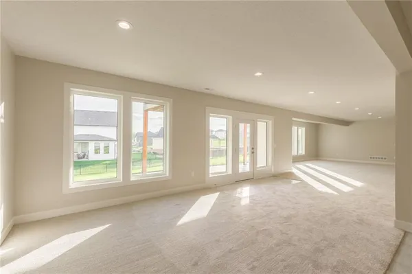 $779,999 | 12820 North Arbor Way, Platte City, MO 64079