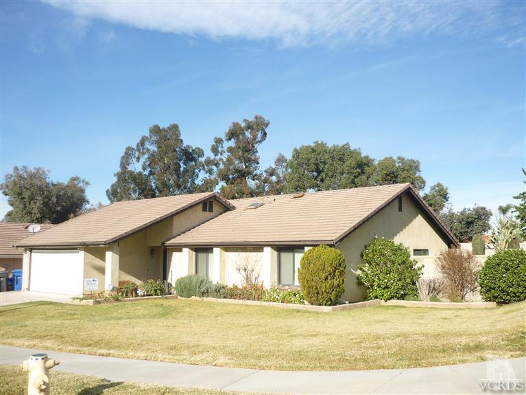 3143 Cherokee Street Riverside, CA 92503 - Photo 3 of 7 a view of a house with a outdoor space