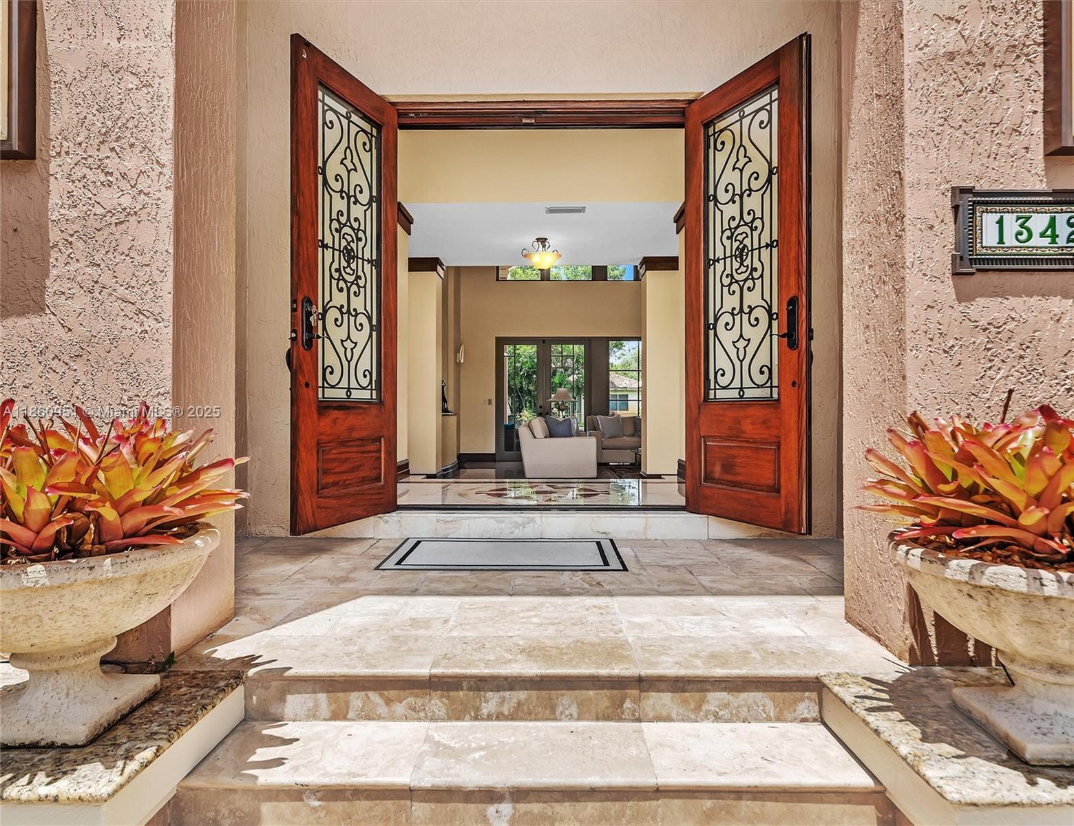 13425 Southwest 37th Place Davie, FL 33330 - Photo 13 of 100