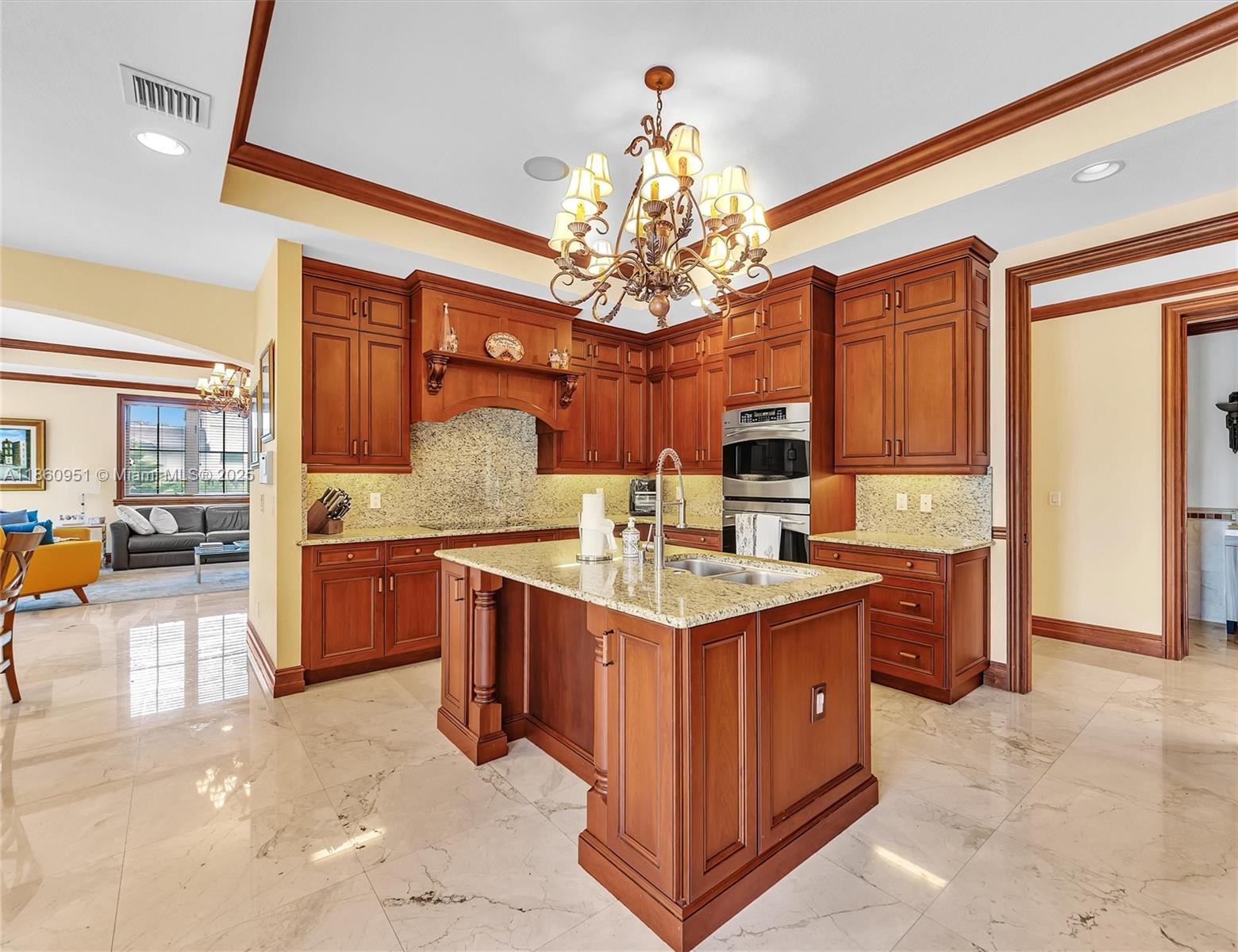 13425 Southwest 37th Place Davie, FL 33330 - Photo 23 of 100