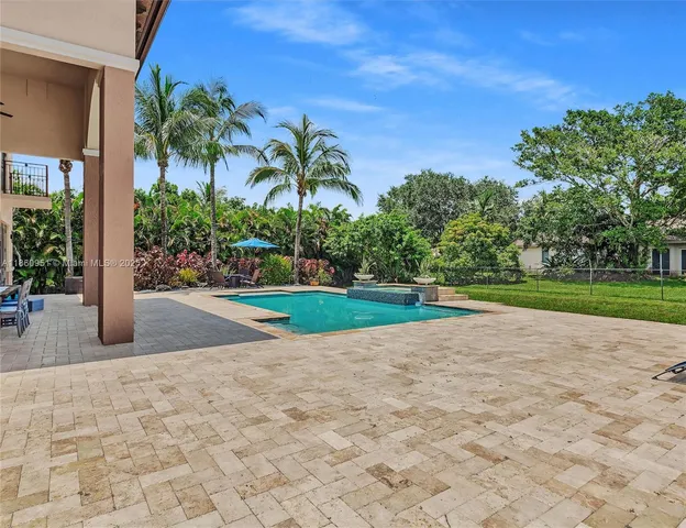 $3,299,000 | 13425 Southwest 37th Place, Davie, FL 33330