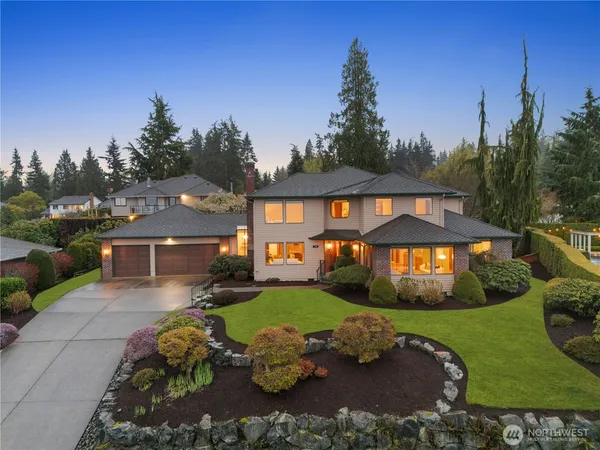 $1,359,999 | 1711 Edgemoor Lane, Everett, WA 98203
